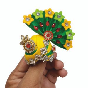 Laddu Gopal Mukut